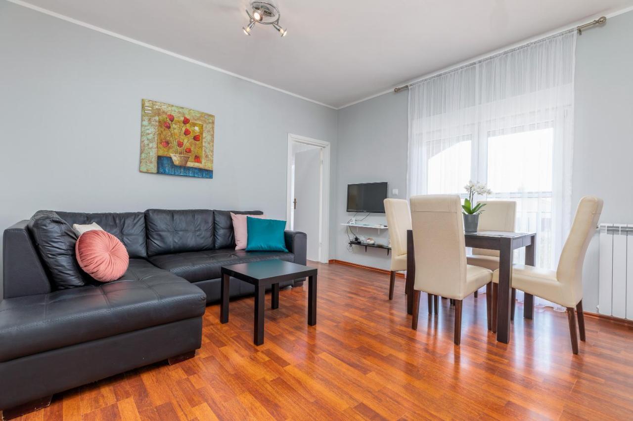Apartman Vera Pula Exterior foto